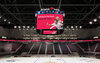 Cube an der Decke der Swiss Life Arena mit Werbung der Benedict Schule